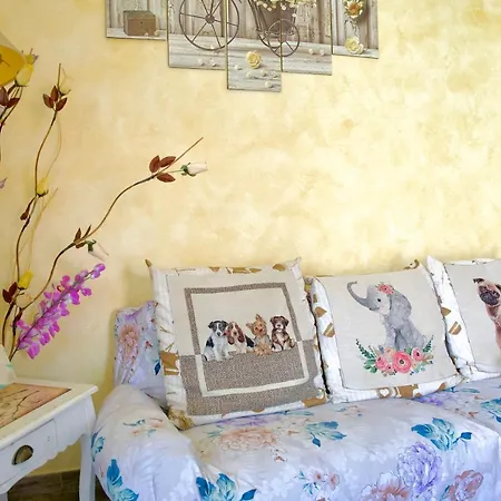 Hotel Diffuso Il Portichetto Sulla Collina A Vezio Perledo