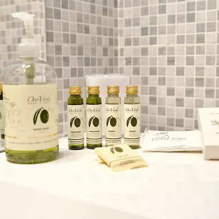 Hotel Diffuso Il Portichetto Sulla Collina A Vezio Perledo 3* Perledo