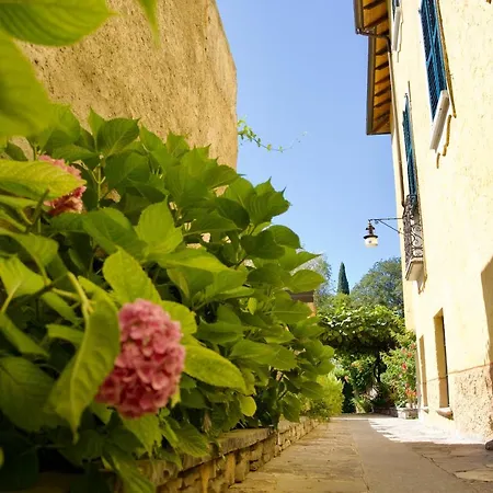 Hotel Diffuso Il Portichetto Sulla Collina A Vezio Perledo