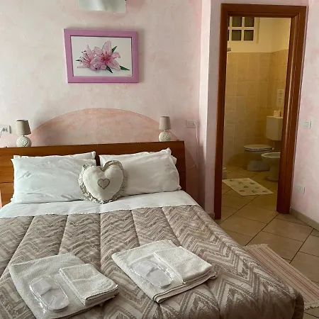 Diffuso Il Portichetto Sulla Collina A Vezio 3* ペルレード