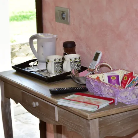 Hotel Diffuso Il Portichetto Sulla Collina A Vezio Perledo