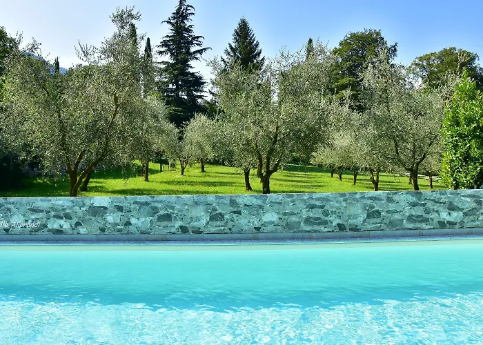 Hotel Diffuso Il Portichetto Sulla Collina A Vezio