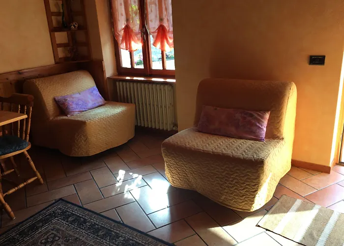 Diffuso Il Portichetto Sulla Collina A Vezio Hotel
