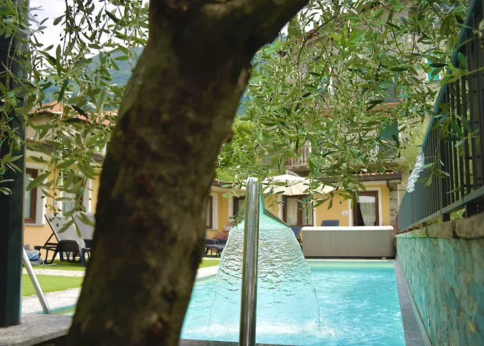 Diffuso Il Portichetto Sulla Collina A Vezio Hotel Perledo