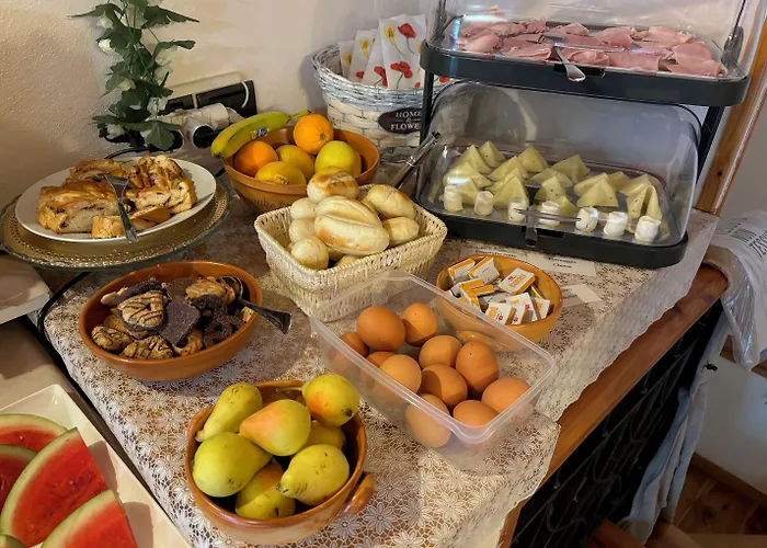 Hotel Diffuso Il Portichetto Sulla Collina A Vezio