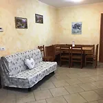 Hotel Diffuso Il Portichetto Sulla Collina A Vezio Perledo 3*