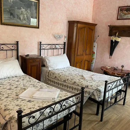 Ξενοδοχείο Diffuso Il Portichetto Sulla Collina A Vezio Perledo