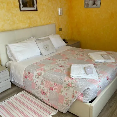 Diffuso Il Portichetto Sulla Collina A Vezio Ξενοδοχείο