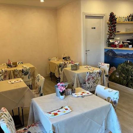 Diffuso Il Portichetto Vezio 3*