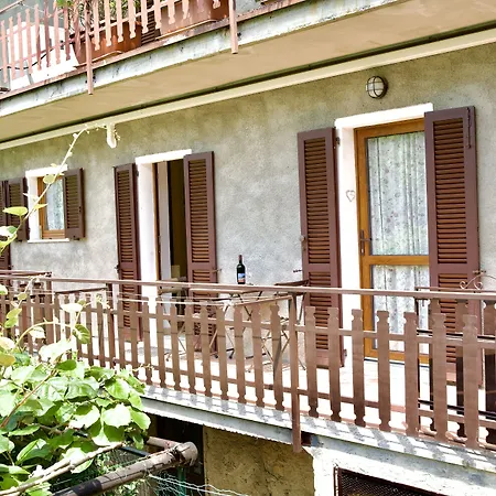 Hotel Diffuso Il Portichetto Sulla Collina A Vezio Perledo Hotell Perledo