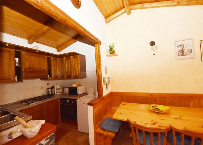 Diffuso Il Portichetto Sulla Collina A Vezio Ξενοδοχείο Perledo