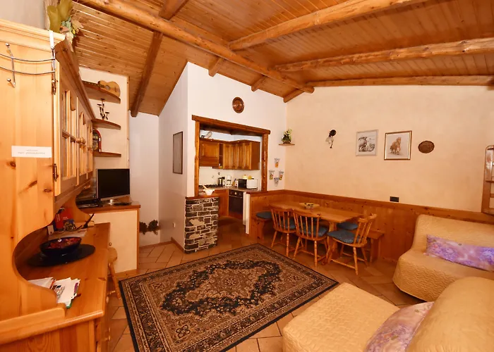 Diffuso Il Portichetto Sulla Collina A Vezio Hotel 3*