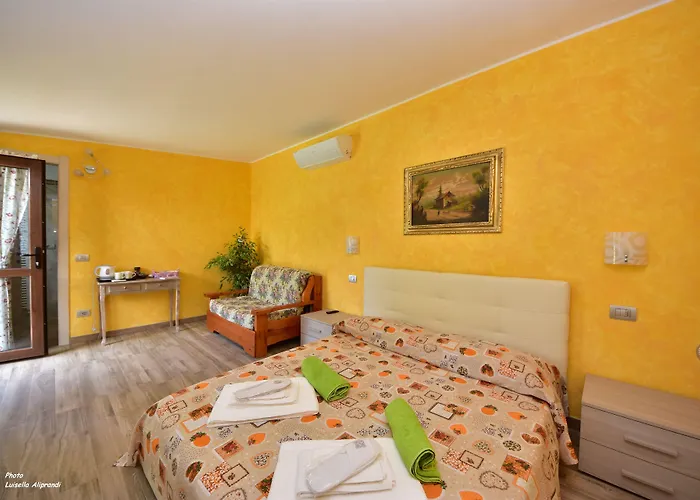 Diffuso Il Portichetto Sulla Collina A Vezio فندق