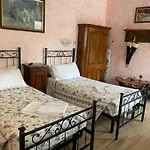 Szálloda Diffuso Il Portichetto Sulla Collina A Vezio Perledo