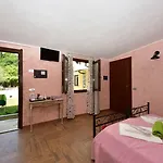 Diffuso Il Portichetto Sulla Collina A Vezio Szálloda Perledo