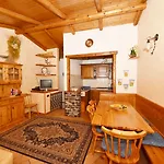 Diffuso Il Portichetto Sulla Collina A Vezio Szálloda Perledo