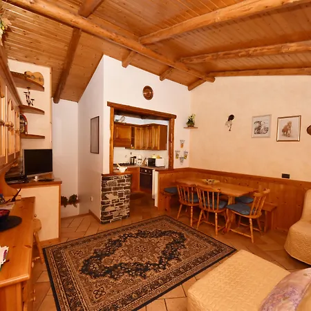 Diffuso Il Portichetto Sulla Collina A Vezio ホテル 3*