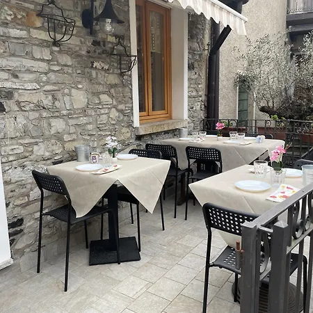 ホテル Diffuso Il Portichetto Sulla Collina A Vezio 3*