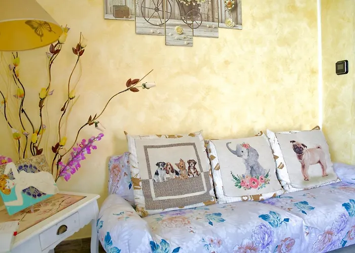 Hotel Diffuso Il Portichetto Sulla Collina A Vezio Perledo