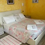 Hotel Diffuso Il Portichetto Sulla Collina A Vezio Perledo Hotel