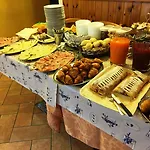 Hotel Diffuso Il Portichetto Sulla Collina A Vezio Perledo