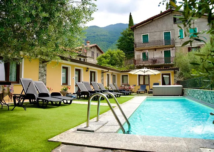 Diffuso Il Portichetto Sulla Collina A Vezio 3* Perledo